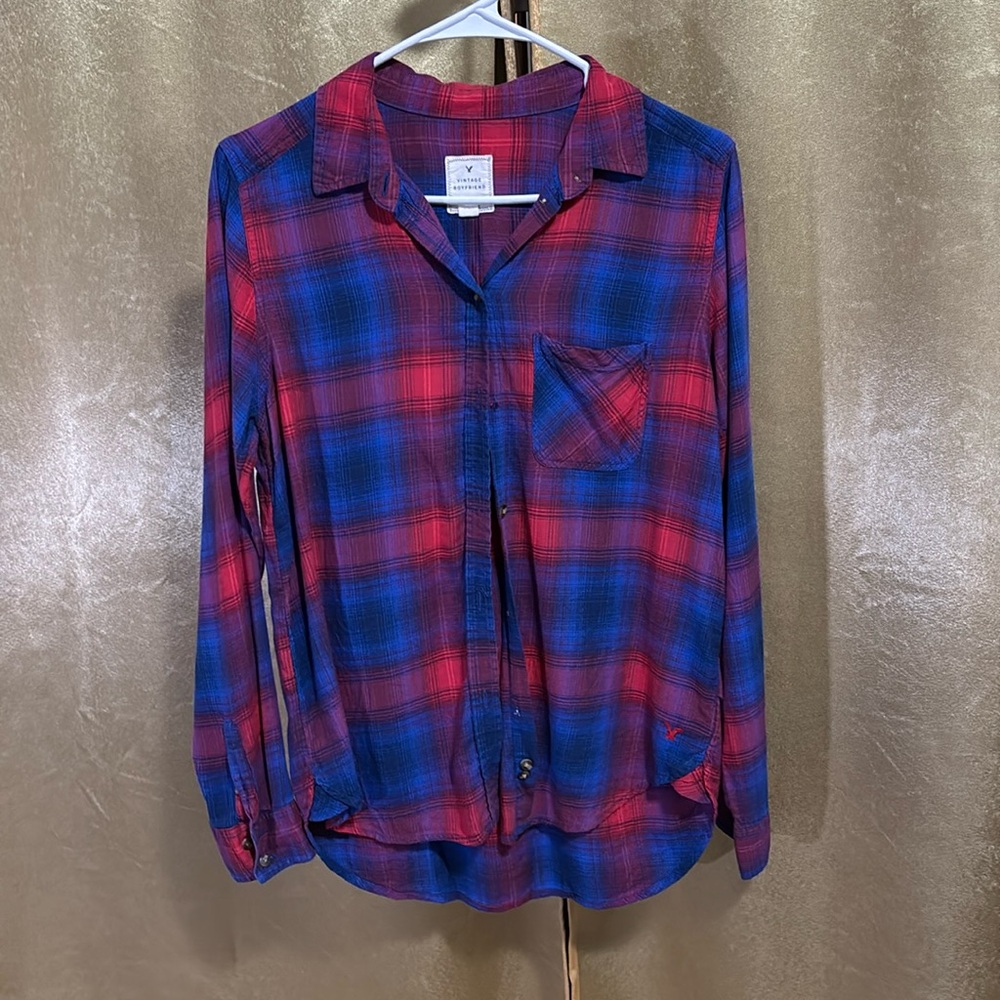 American Eagle button down plaid shirt
